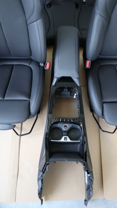 Кожен салон за БМВ Ф44 Гран Купе BMW F44 Gran Coupe
