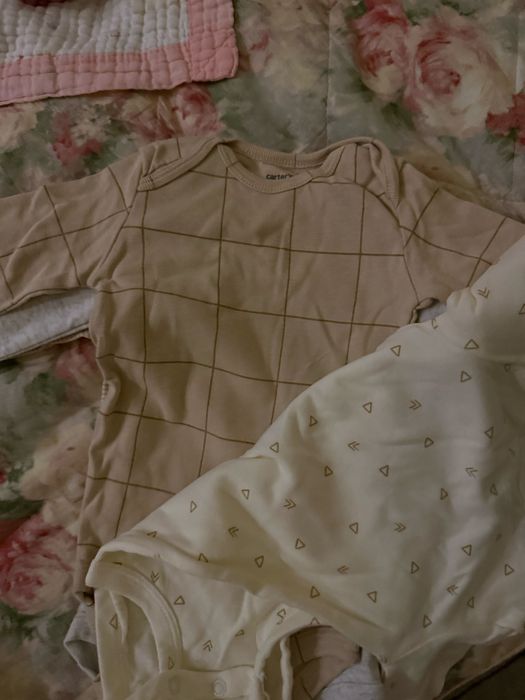 Продам 6 шт бодикоа carters