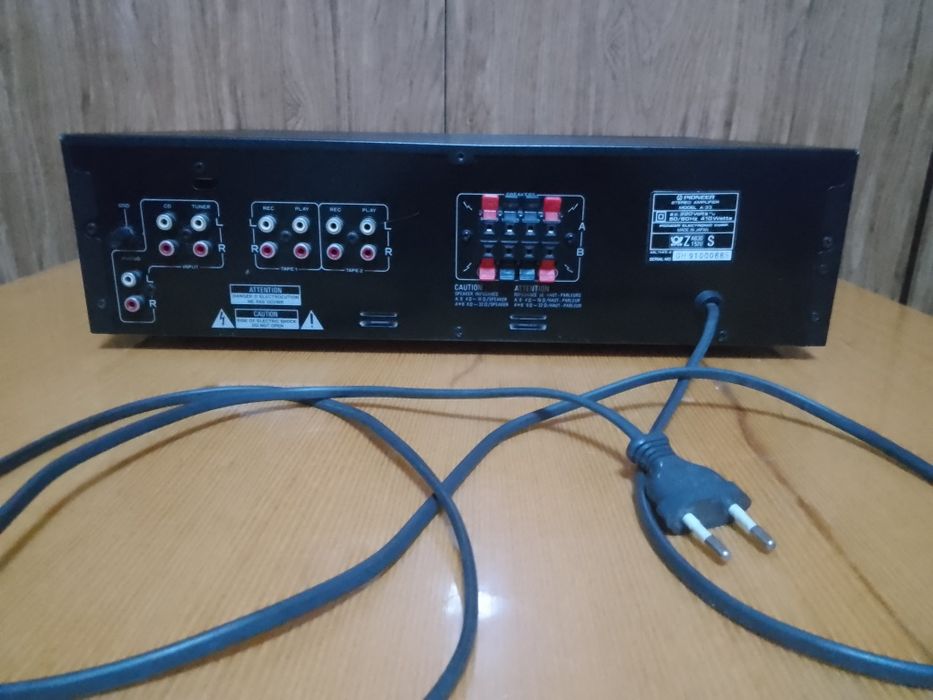 усилитель  Pioneer A-33