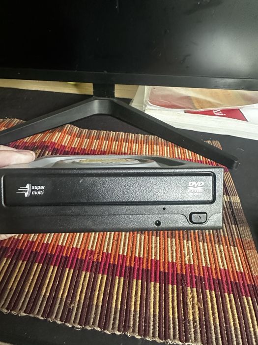 Unitate optică DVD Writer Hitachi-LG GH24NSD5