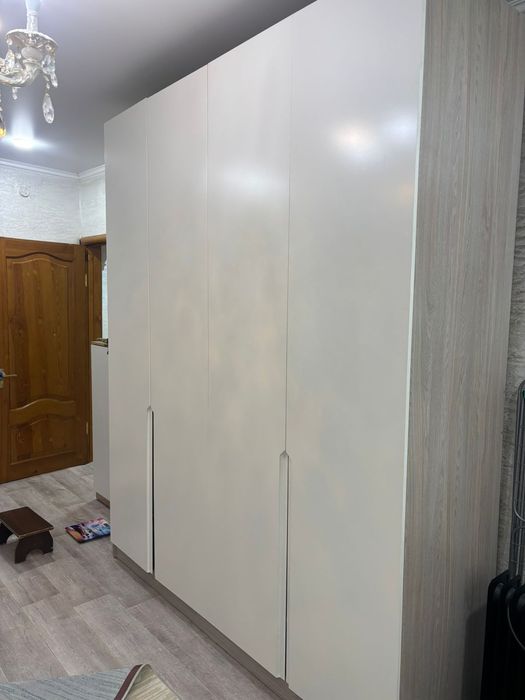 Шкаф для спальни, прихожей