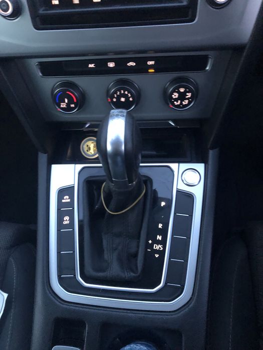 Compresor aer conditionat 5Q0816803 AC clima Vw Passat B8 Skoda octavia 3 FL NFL 2.0 TDI 1.6 TDI CRLB DCXA CKFC CRMB 2015-2023 5Q0816803