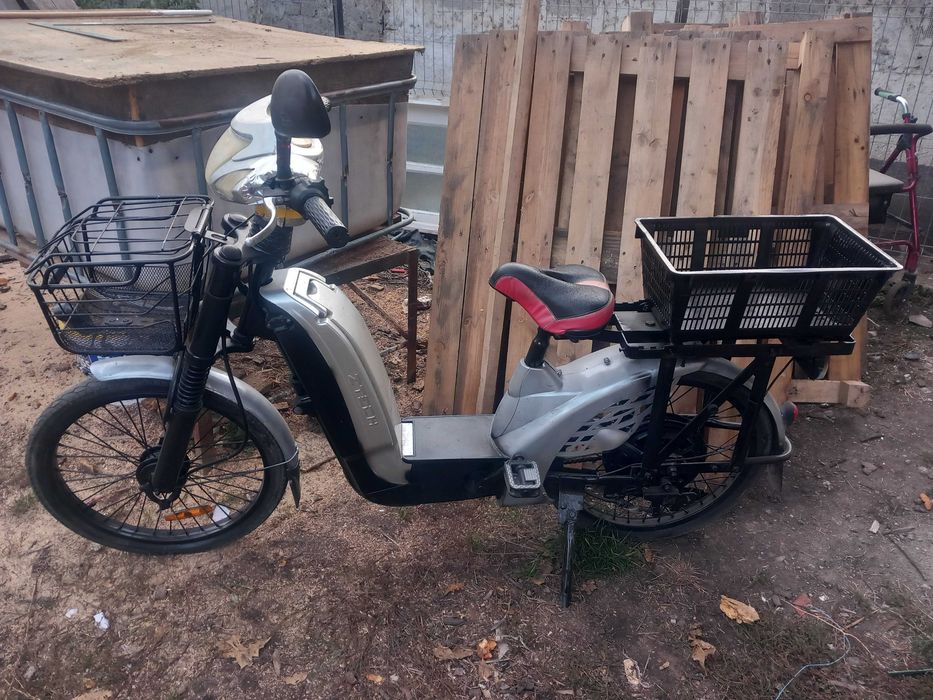 Vand Scuter Electric