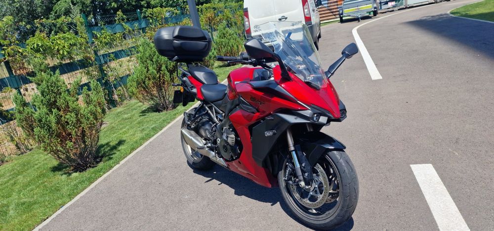 Suzuki GSX-S1000 GT