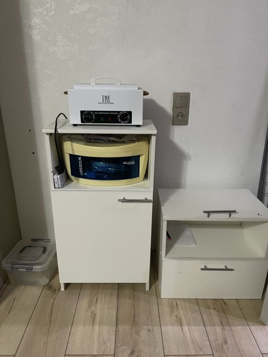 Тумбочки для салона