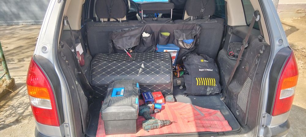 Зафира продам срочно