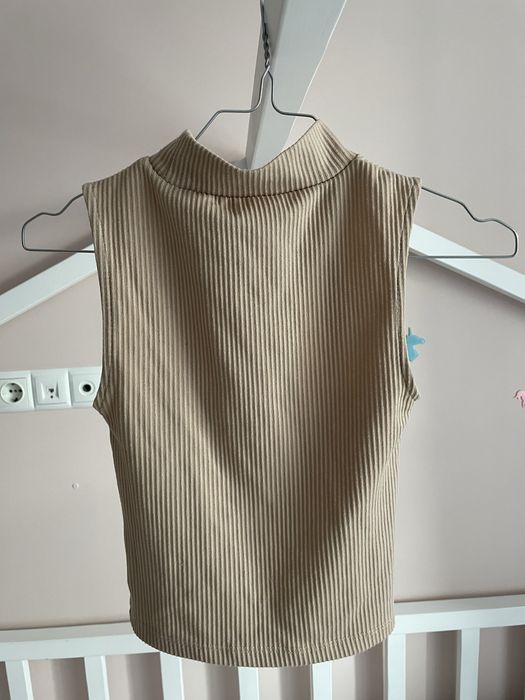 Лот от кроп топове в размери XXS/XS/S - продават се и поотделно