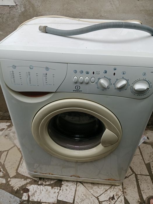 Продам стиральную машину