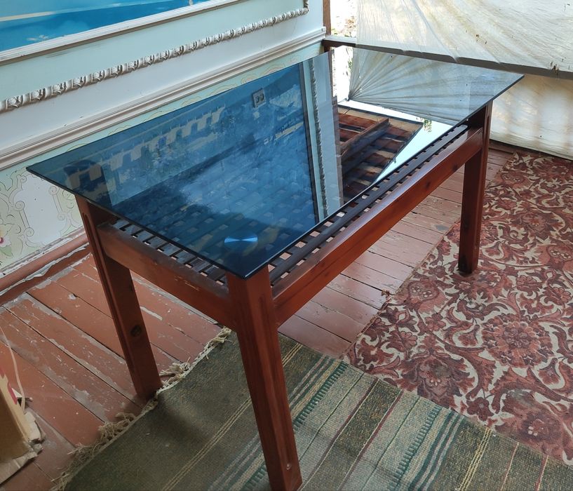 Ойнали стол 122 см 72см  77 см