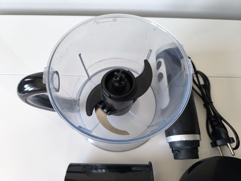Robot de bucătărie- mixer