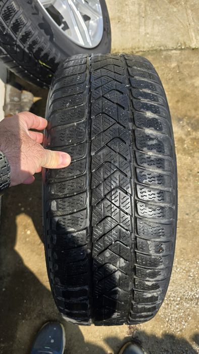 Set jante aliaj 17” ALUTEC + anvelope iarnă Run flat + senzori presiune  5×112