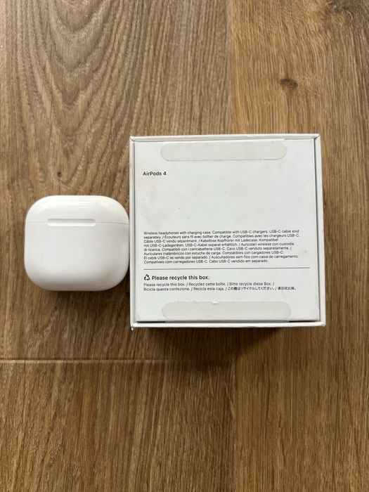 Слушалки Airpods 4