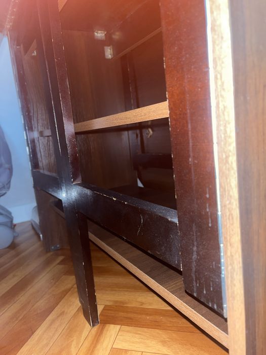 Срочнг Продам стол