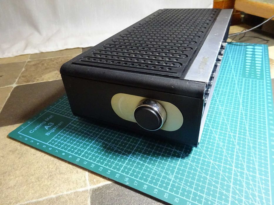 Aparat radio vintage cu ceas vfd /Atomic DGU 500