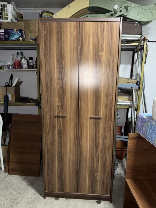 Продам шкаф для прихожей