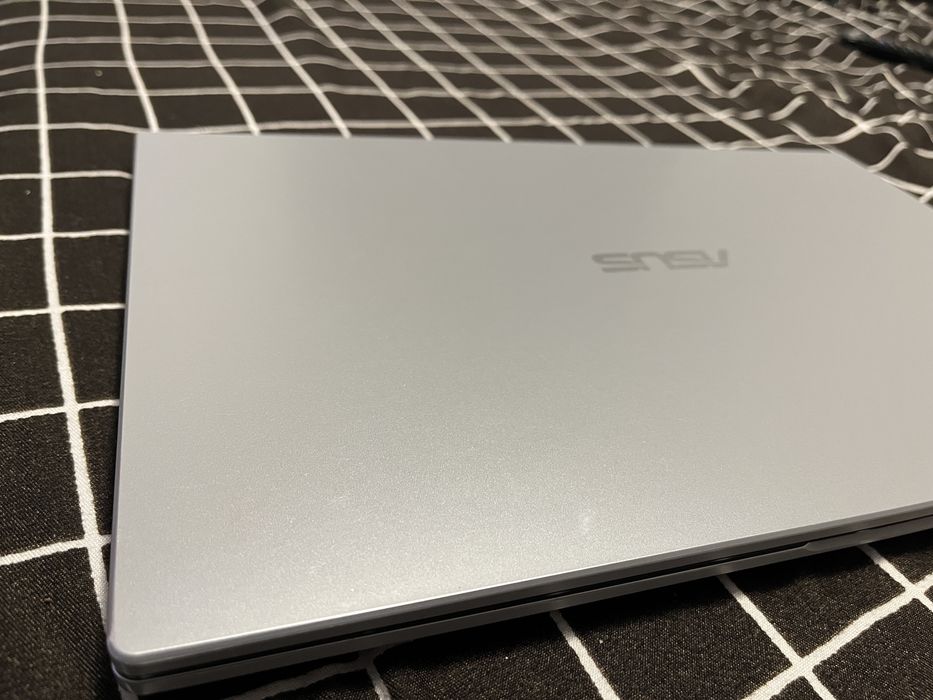 Laptop Asus x515