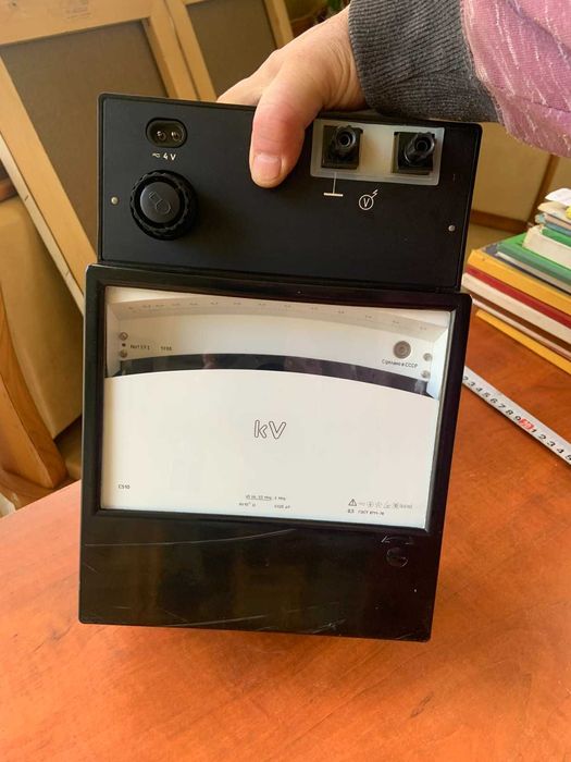 Измервателни уреди галванометър ампермер волтмер и др.