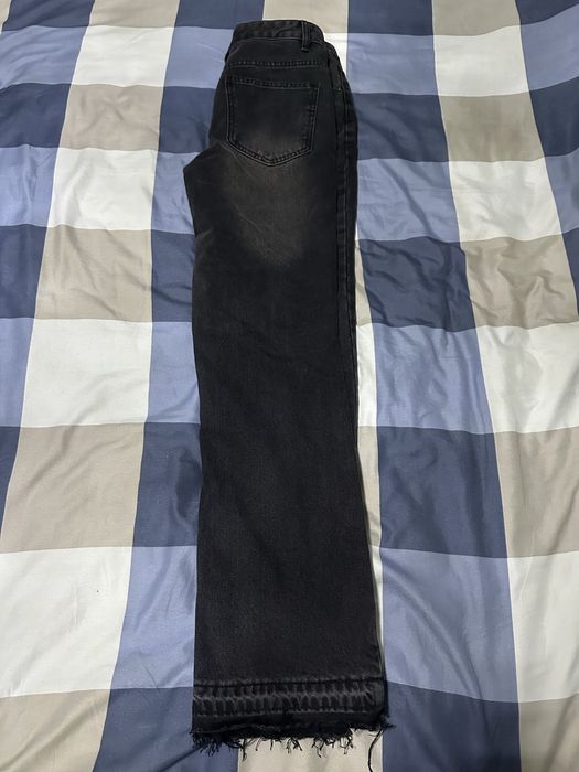 flared jeans (крой с легким клешем)