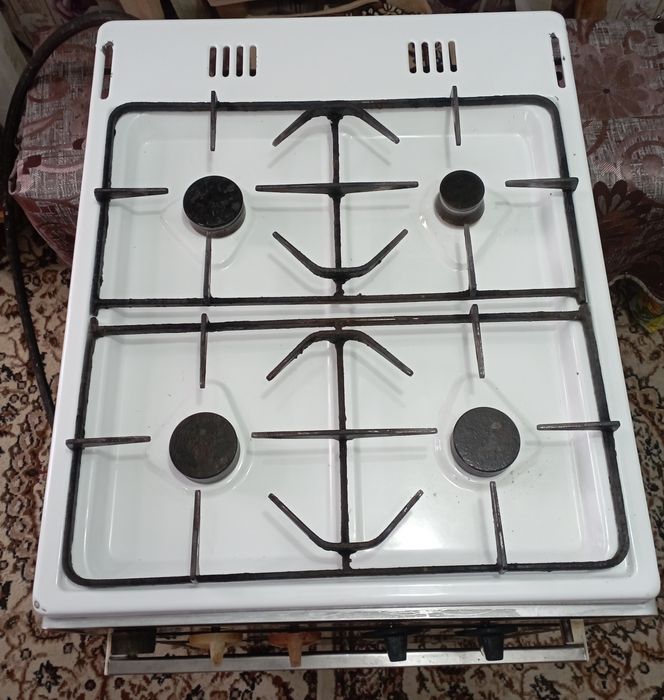 Продаётся газовая плита б/у