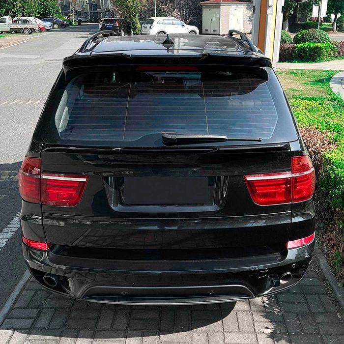 Mid спойлер за BMW X5 E70 (2007–2013) – M4 дизайн - Черен гланц