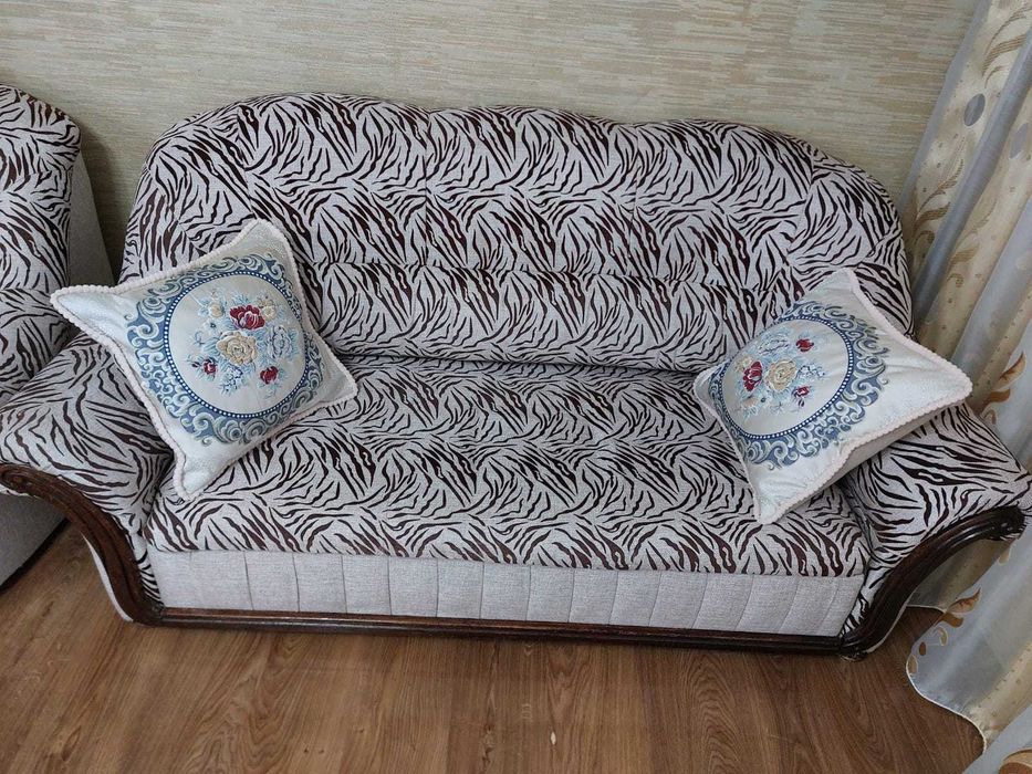 Продам диваны и кресло