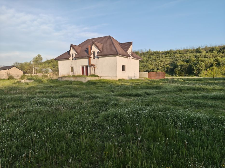 Vând locuință în comuna Breasta Dolj