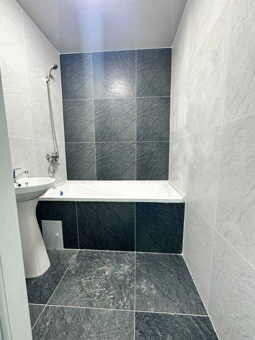 СРОЧНО !! Продаётся квартира в Яшнабаде 3/3/4 ( 65 кв/м ) Панеллий