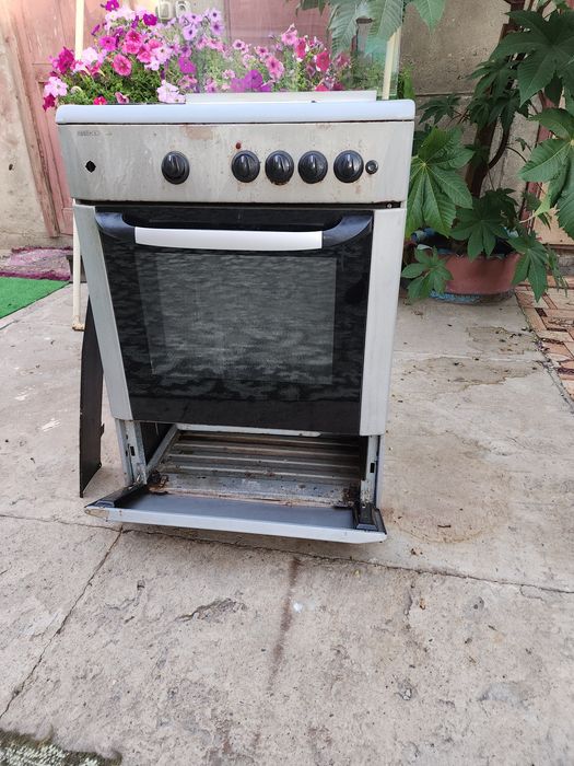 Продам плиту газовую