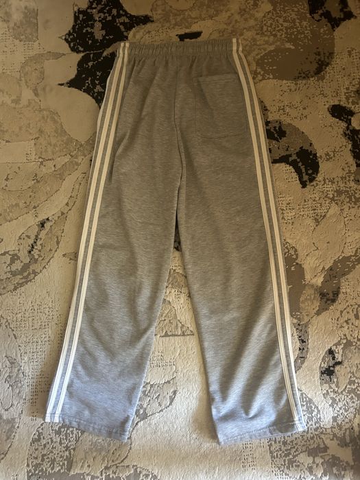 Pantaloni Adidas gri