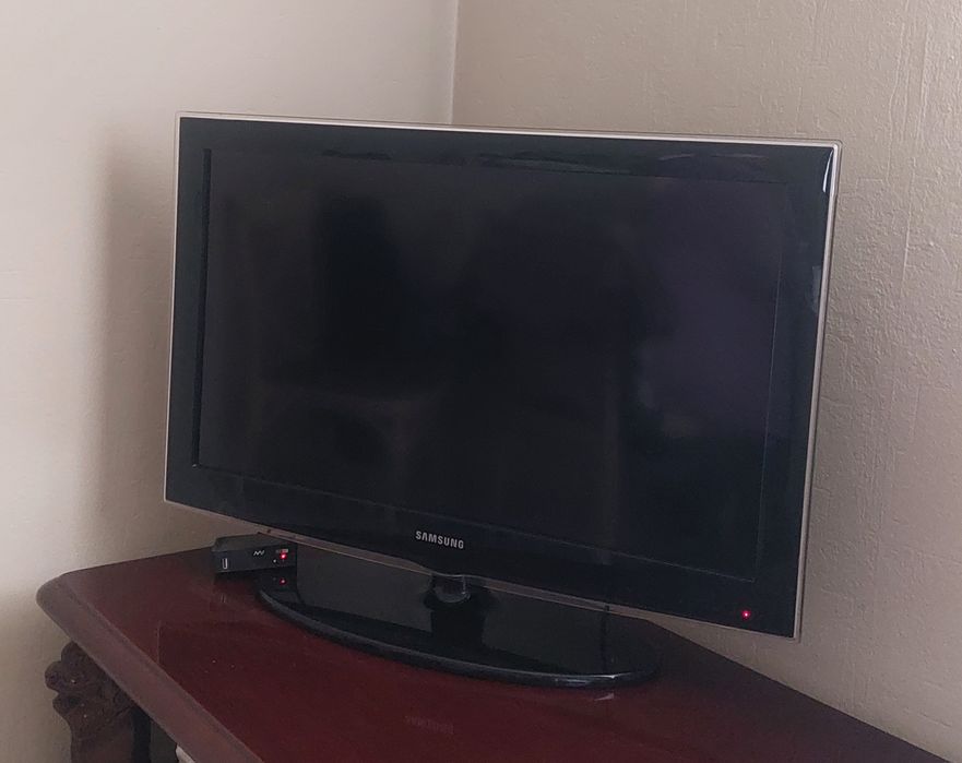 Телевизор самсунг