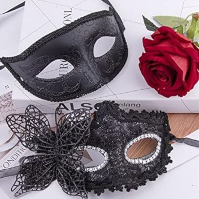 Невероятно красивая карнавальная маска