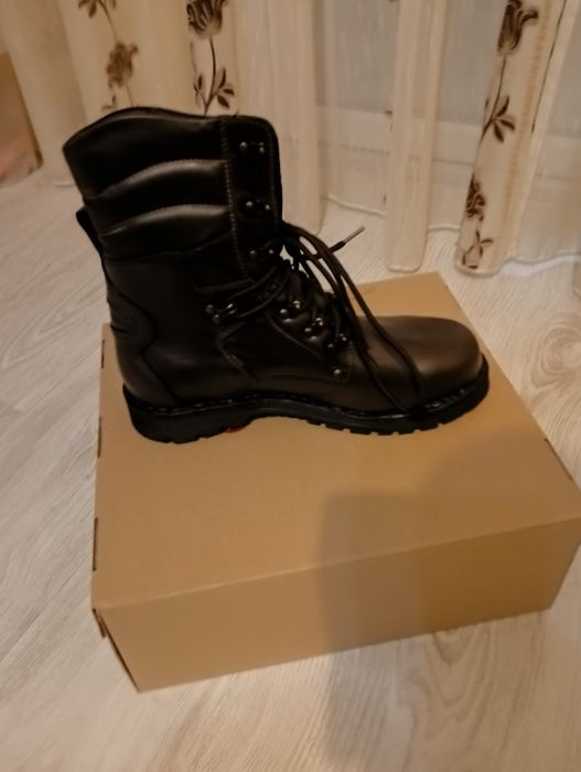 Bocanci militarii maro