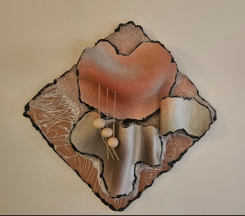 Ръчно изработени пано и кашпа