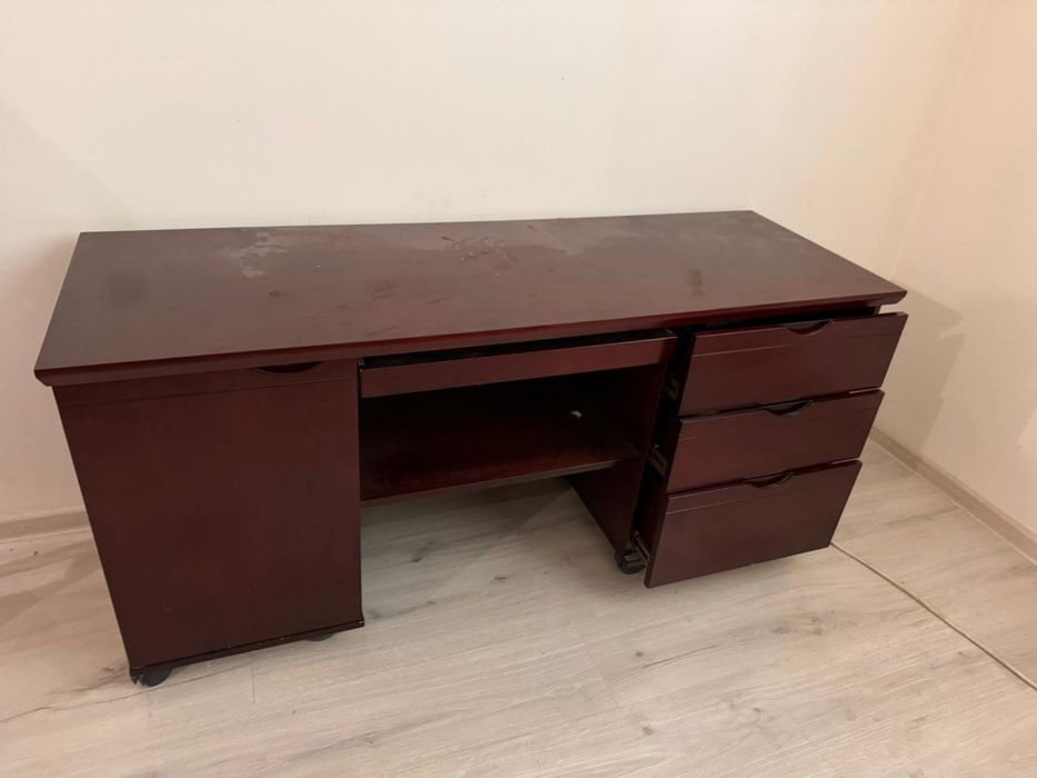 Продам офисную мебель