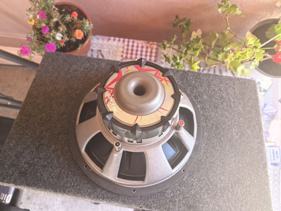 vând subwoofer 400w rms