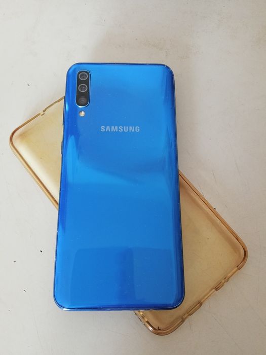 Samsung Galaxy A50 в отличном состоянии