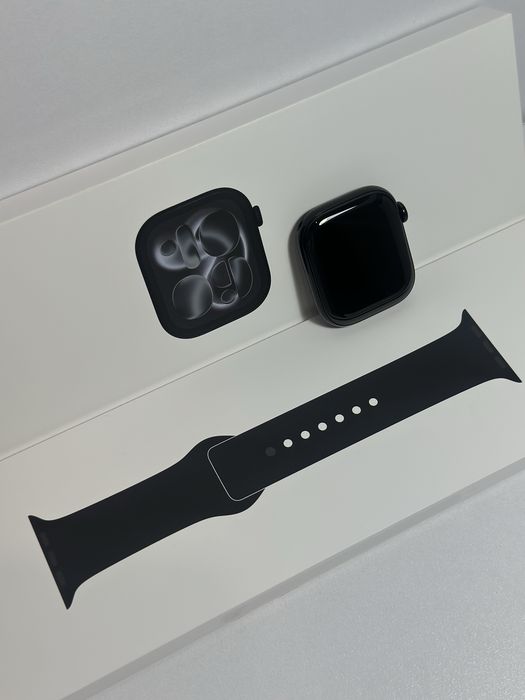 Apple Watch 11th gen 42mm