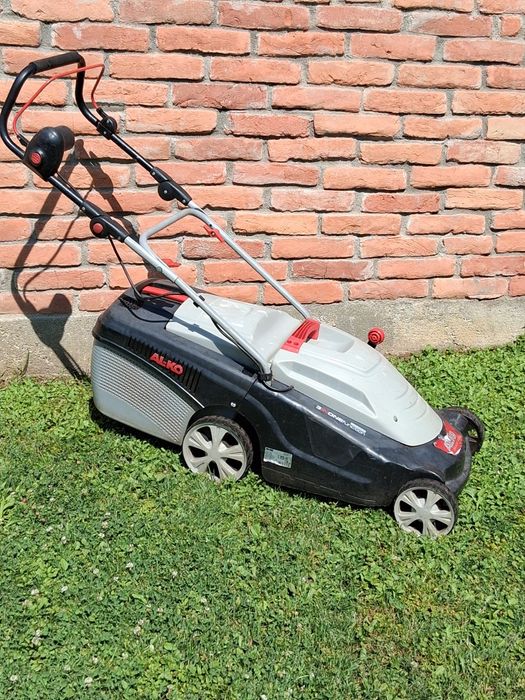 Mașina de tuns iarba