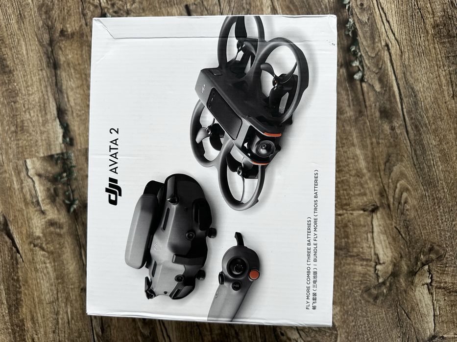 Vand Drona Drona DJI Avata 2 Fly More Combo, FPV, 4K,3 baterii,R cuC Motion 3, protecții elice