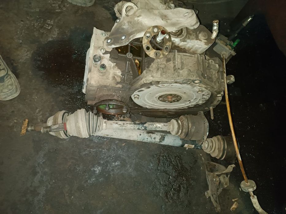 Коробка Автомат на Гольф 3