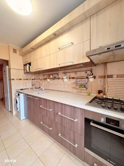 Etaj intermediar! Apartament 3 camere 74mp, Zimbru-Bicaz, CT, AC