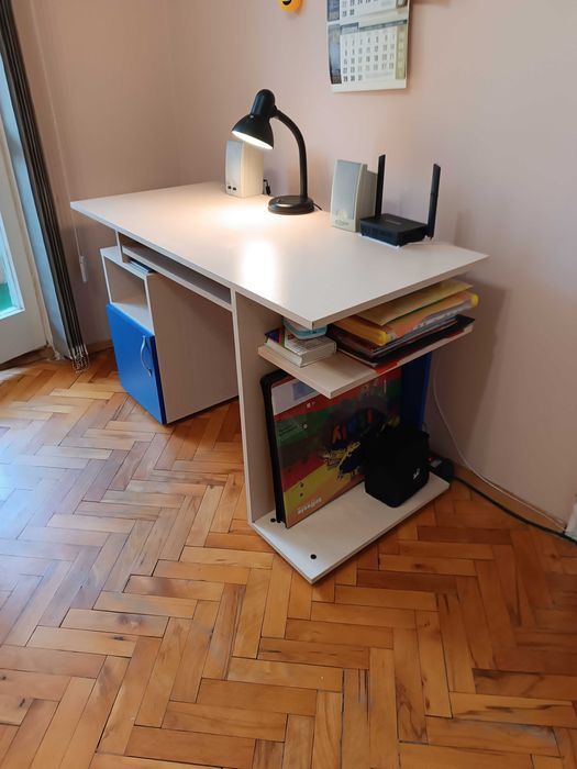 Ученическо бюро.