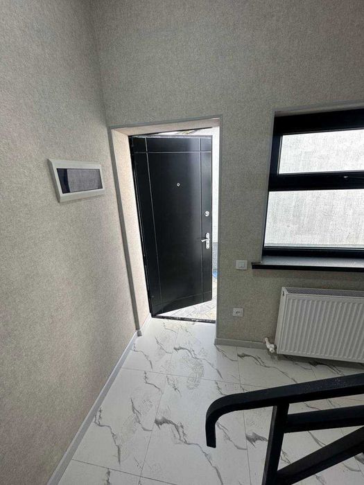 улица Байсунска 3-х комнатная квартира на земле общий двор, двухэтажка