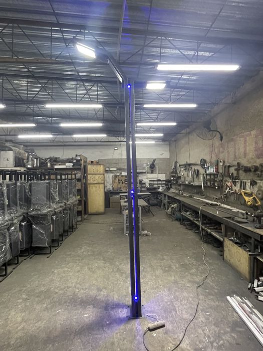 Современные светодиодные светильники серии "Парк" 3м-30+30W