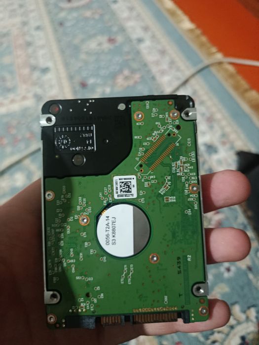 Жесткий диск HDD 1 ТБ — 1000 ГБ, SATA