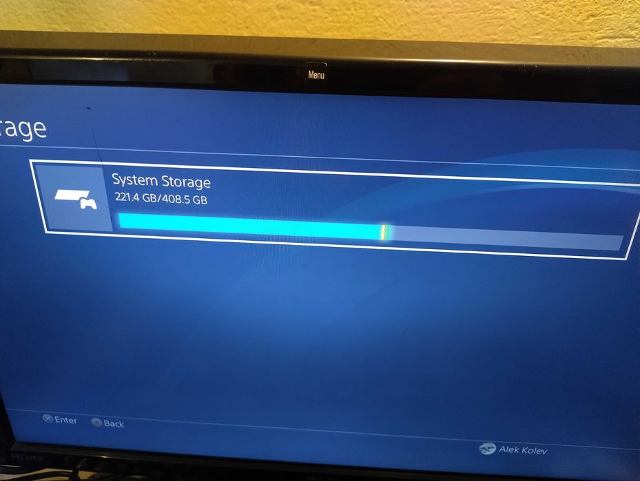 Sony PlayStation 4 (PS4) 500GB + 4 игри | Отлично състояние | Топ цена