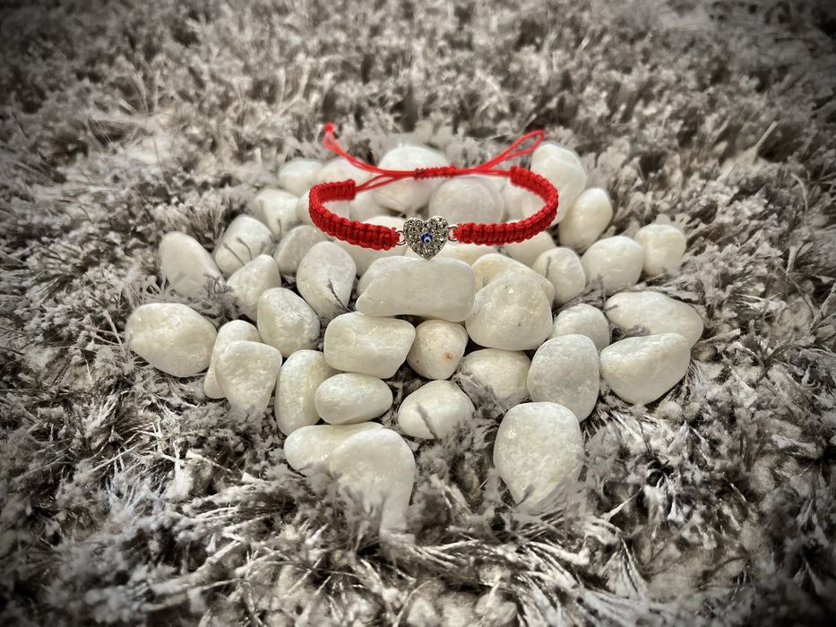 Ръчно плетени гривнички