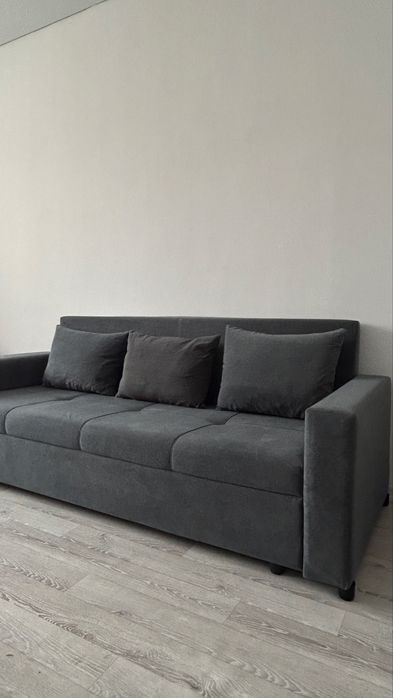 Диван, практически новый