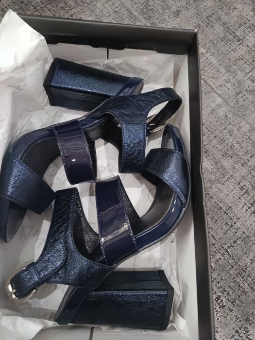 Нови сандали на GiAnni 36