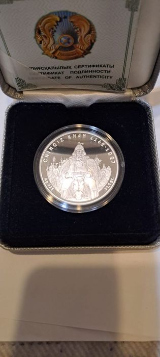 Продам серебряную монету Чингиз хан